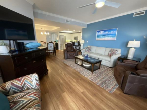 2207 Royale Palms condo